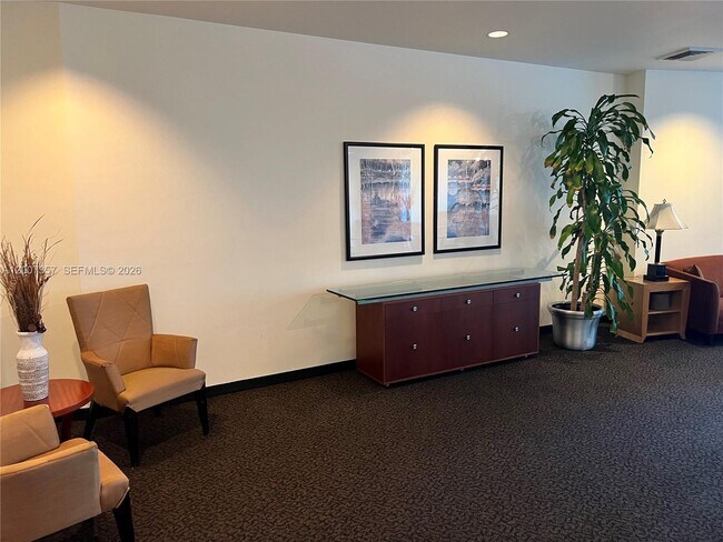 Building Photo - 2475 Brickell Ave