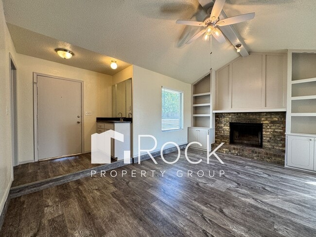 Building Photo - 3 Bedroom House in a Great Neighborhood