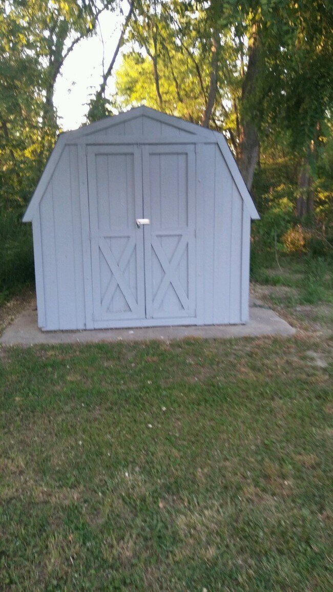 Building Photo - 10600 Church Rd