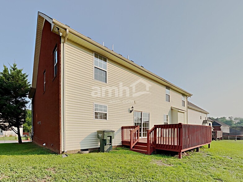 Building Photo - 1068 Blairfield Dr
