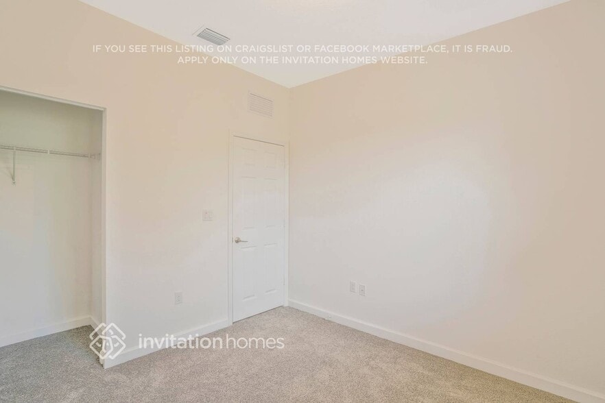 Building Photo - 1636 SW 29th St
