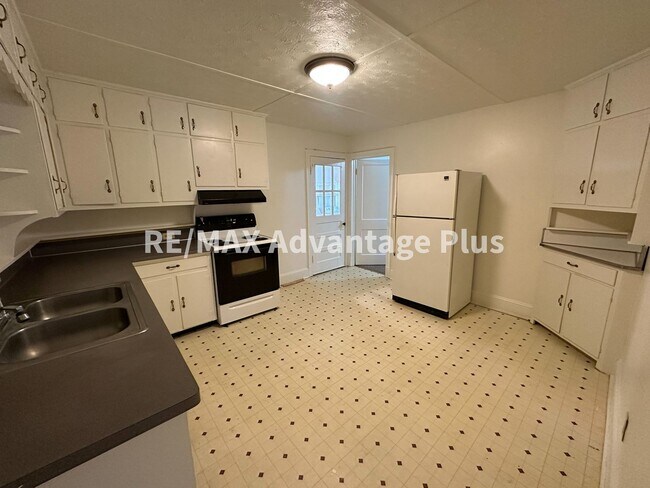 Building Photo - 3753 Back Hampden Sydney Rd