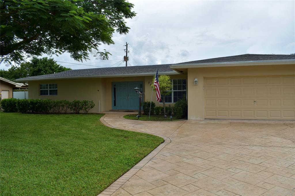 Building Photo - 7340 NW 11th Ct