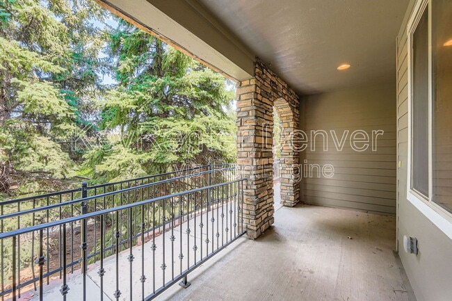 Building Photo - 8951 E Phillips Dr