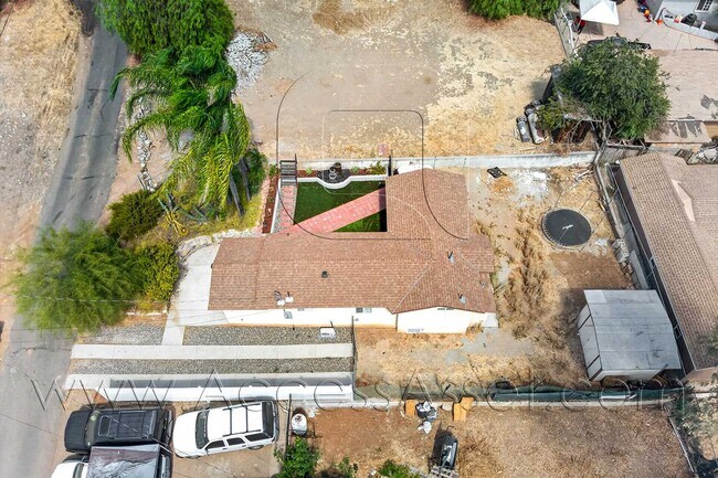 Building Photo - 23963 Lodge Dr