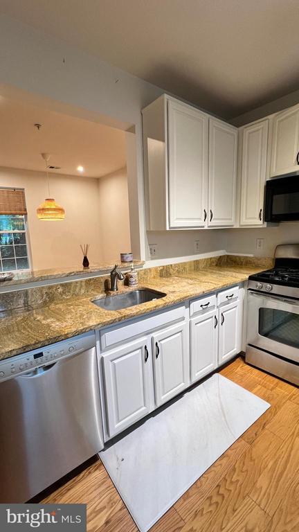 Building Photo - 1300 Windleaf Dr