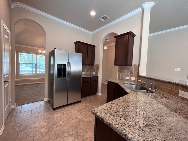 Building Photo - 2204 Tranquility Ln