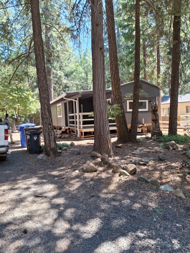 Primary Photo - 14820 Glenwood Dr