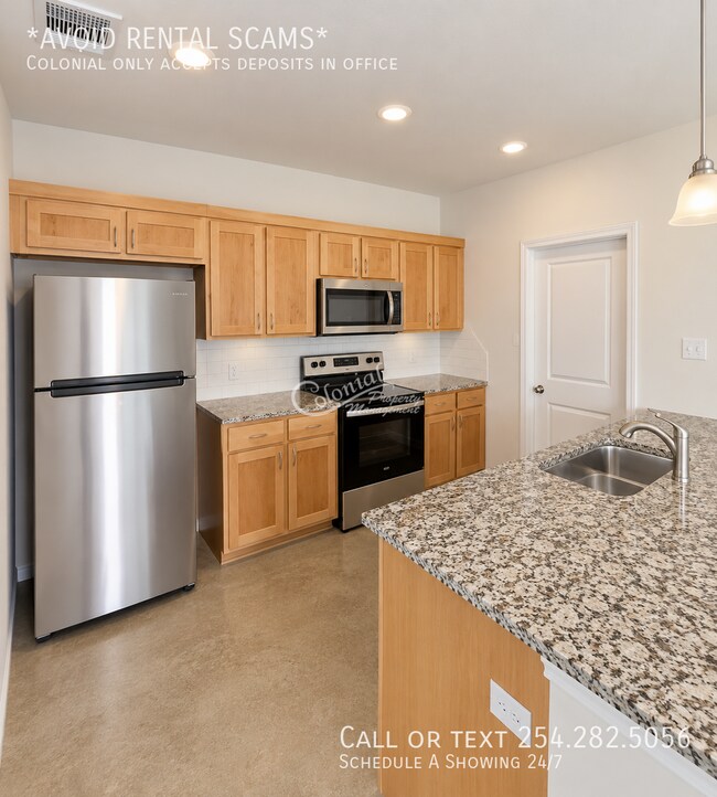 Building Photo - 3107 Stonewall Dr