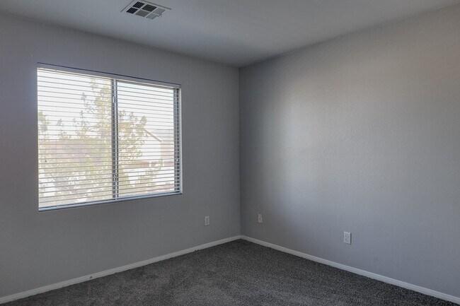 Building Photo - 9222 Cazador St