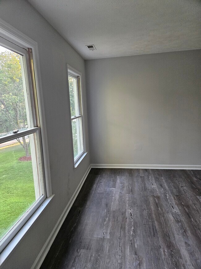 Building Photo - 7412 Coleridge Dr