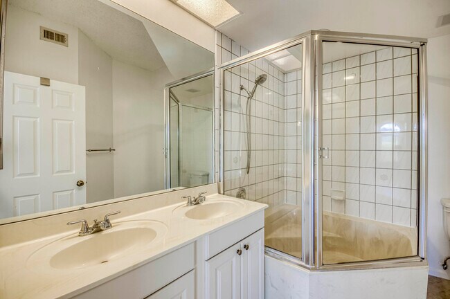Building Photo - 106 Cypress Point Dr