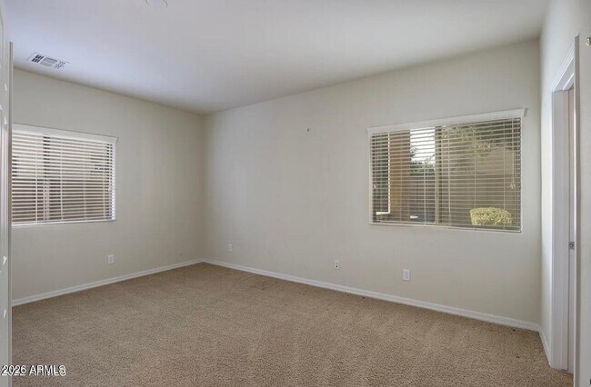 Building Photo - 6328 W Victory Way