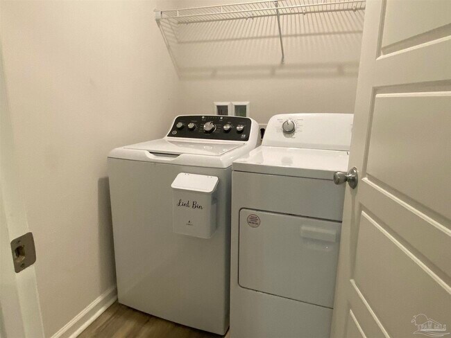 Building Photo - 9845 Beulah Rd