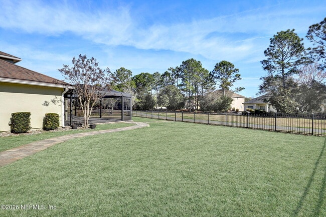 Building Photo - 260 S Bellagio Dr