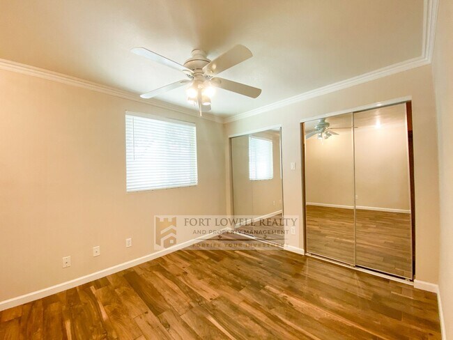 Building Photo - Super Charming 2 Bedroom 2 Bathroom Townhouse