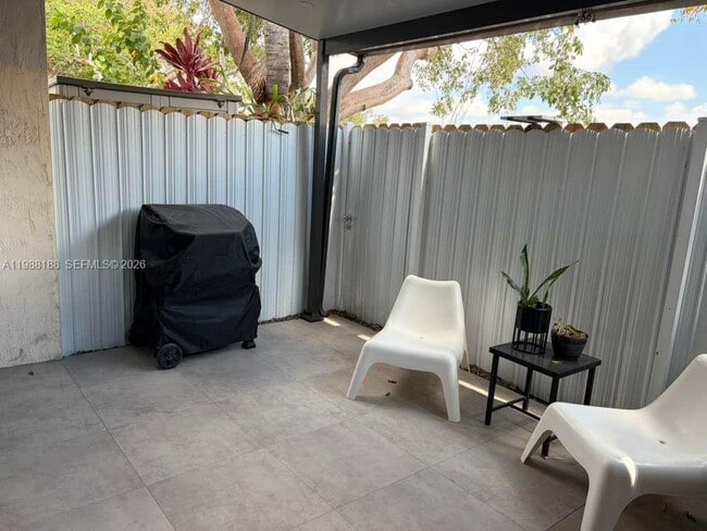 Building Photo - 14113 SW 120th Ct