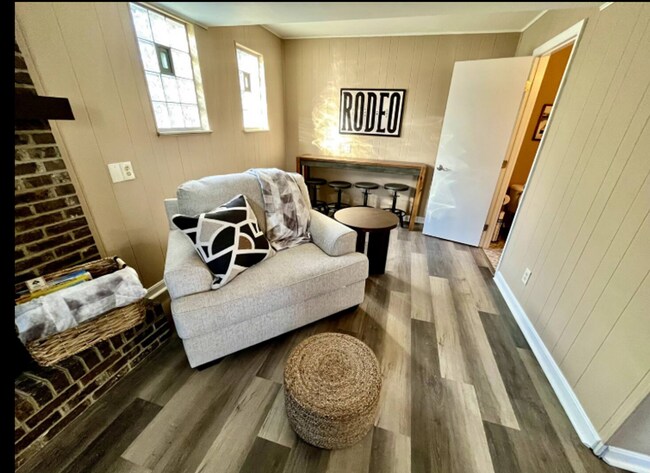 Building Photo - 9695 Whippoorwill Ln