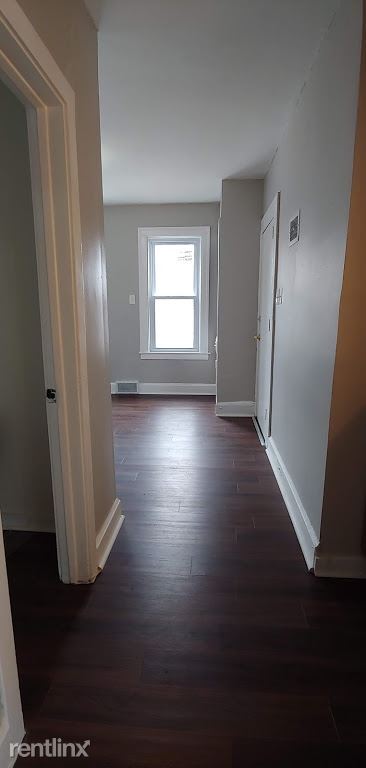 Building Photo - 3 br, 1 bath Apartment - 3374 N Richards St