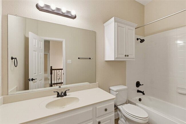 Building Photo - 3167 Izabella Ct
