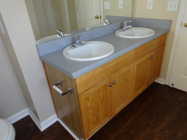 Building Photo - 197 Moreland Cir