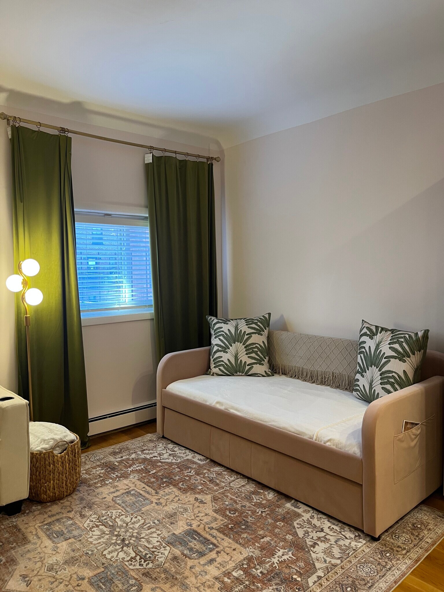 Building Photo - 515 Beacon St