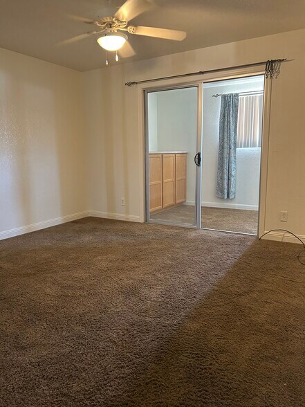 Master Bedroom - 1971 Cliffrose Dr