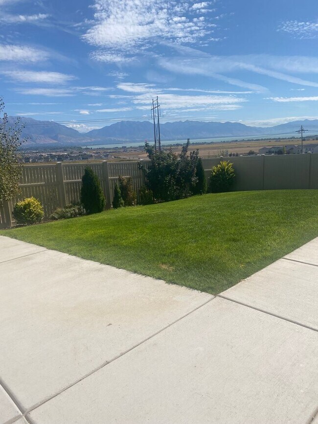 Building Photo - Lovely Home For Rent In Saratoga Springs, UT