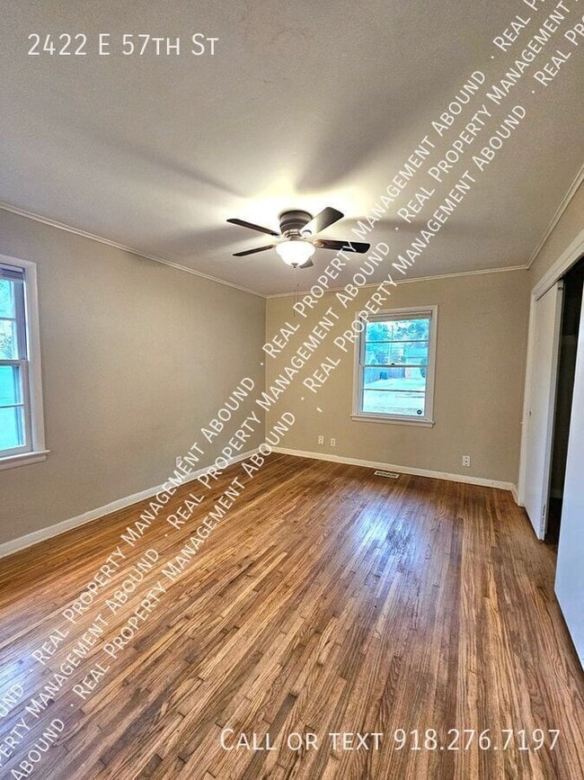 Building Photo - 2422 E 57th St