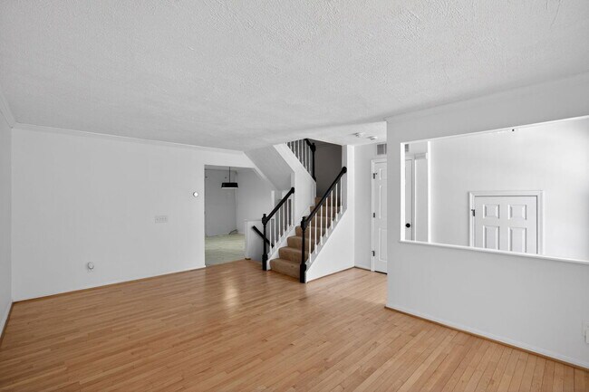 Building Photo - 11302 Golden Eagle Pl