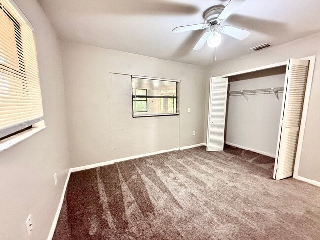 Building Photo - Single Family Home