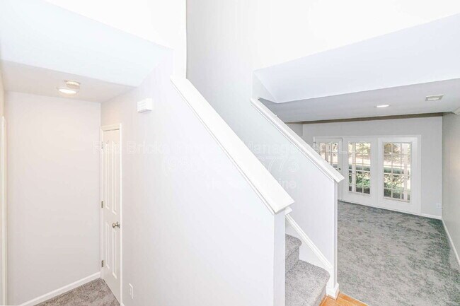 Building Photo - 4709 Morning Dew Ct