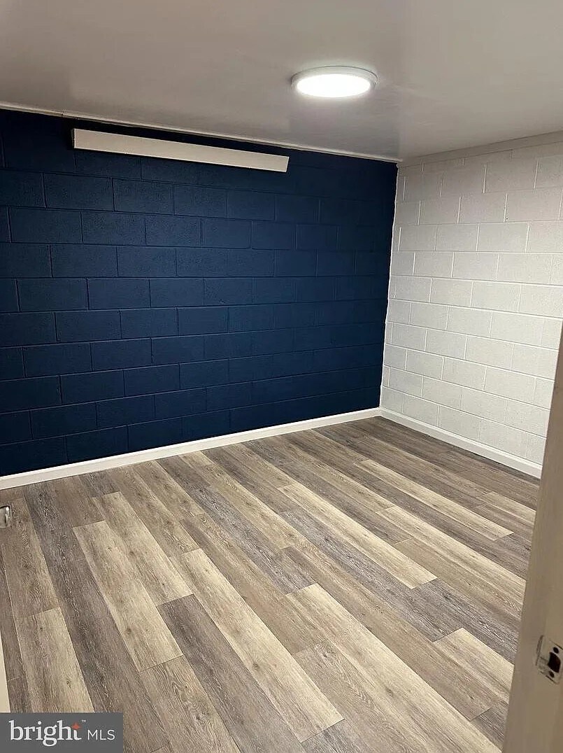 Building Photo - 1950 Weaver St