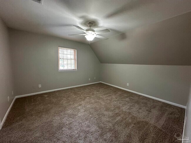 Building Photo - 5701 Limestone Rd
