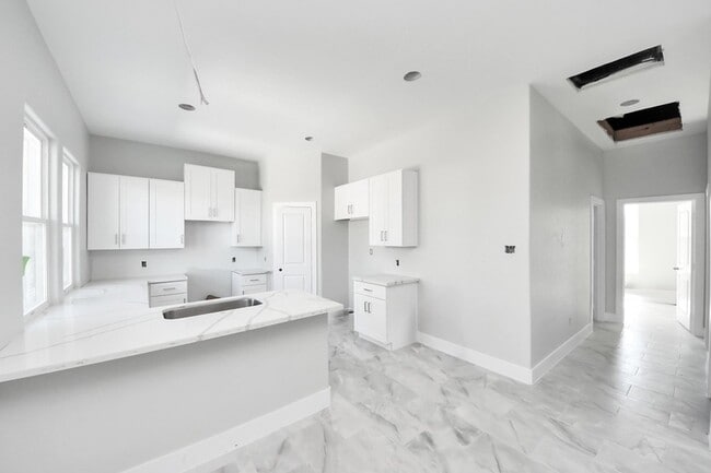 Building Photo - 7160 Rook Blvd