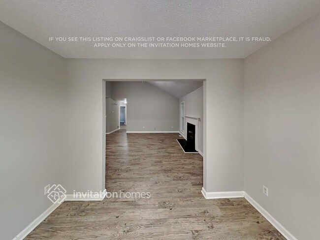 Building Photo - 2686 Candler Dr