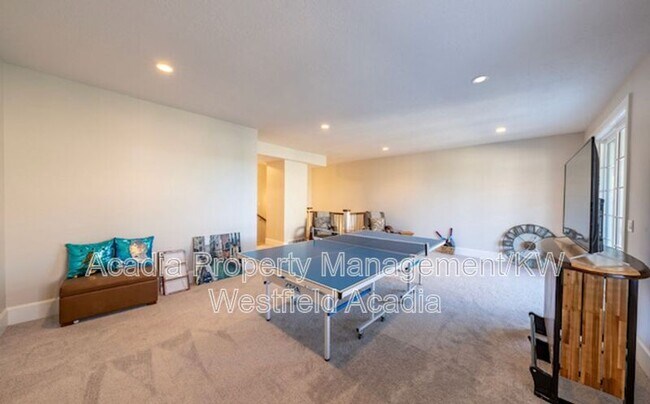 Building Photo - 3713 N 60 E