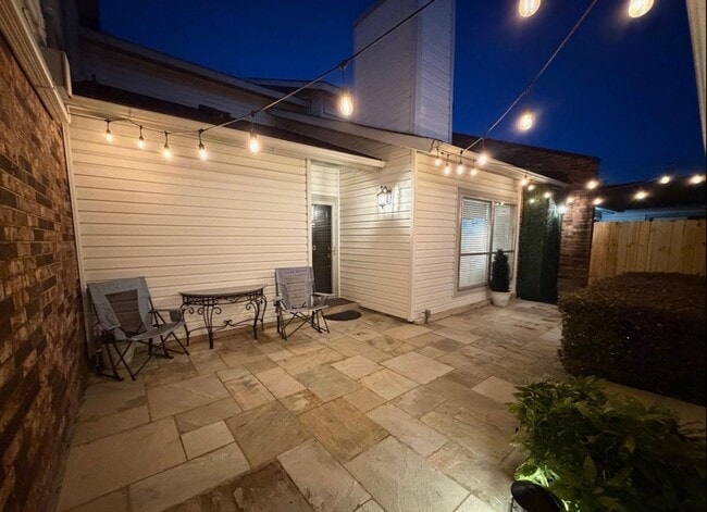 Building Photo - 10 Hampshire Cir