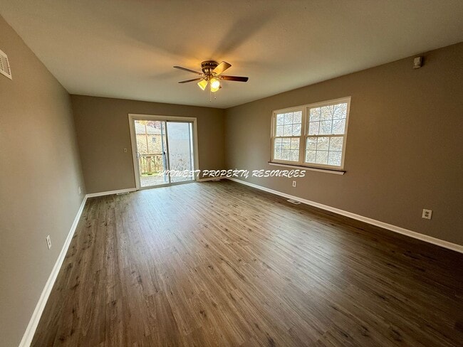 Building Photo - 2 Bedroom Duplex