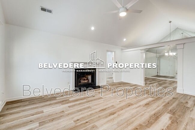 Building Photo - 19-A Park Village Lane