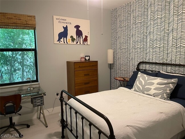 Building Photo - 3128 Woodside Ave