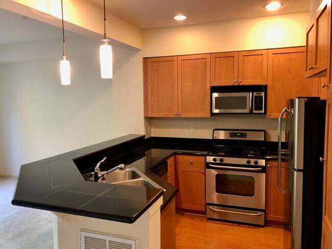 Building Photo - 2116 NW Boulder Way Dr