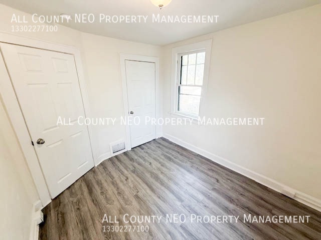 Building Photo - 897 McKinley Ave