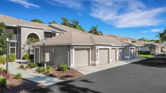Building Photo - 8921 Veranda Way