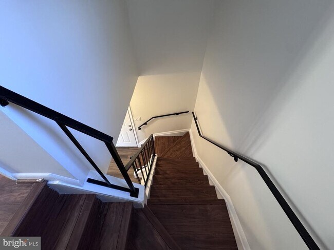 Building Photo - 12335 Woodlawn Ct