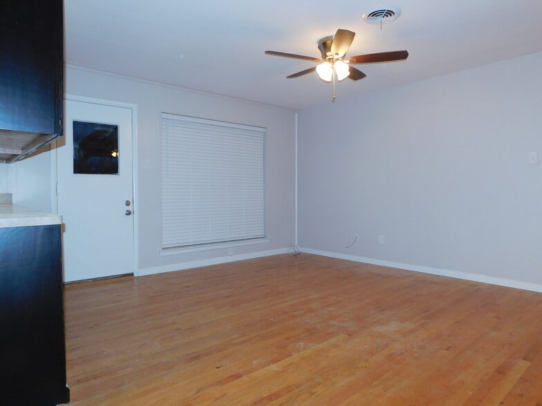 Building Photo - 2500 Morningside Dr