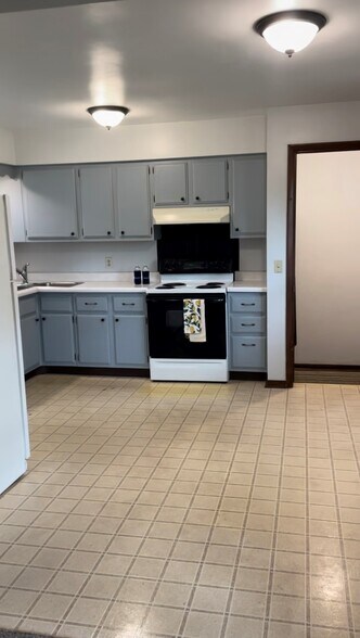 Building Photo - 2111 Judson Ct
