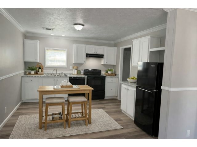 Building Photo - 9423 Polak Dr