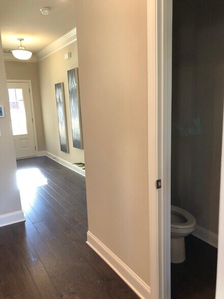 Home Entry to Power Room - 2904 Weyhill Trl