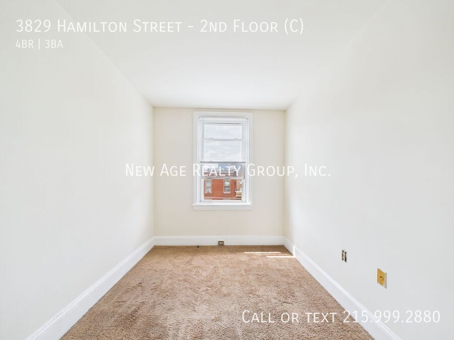 Building Photo - 3829 Hamilton St